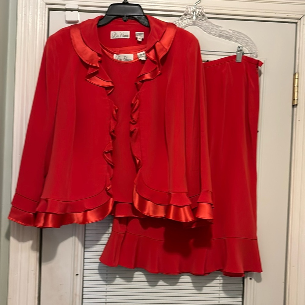 Beautiful Ruffled Red Liz Elana Three Piece Suit